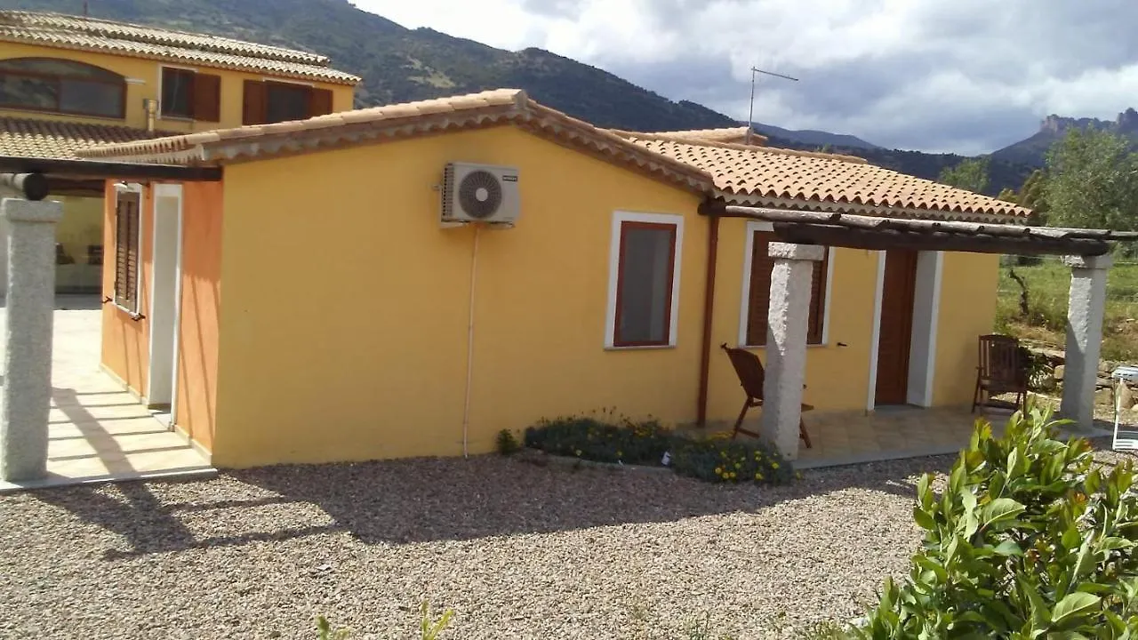 Agriturismo Donnolu Tertenia 0*,